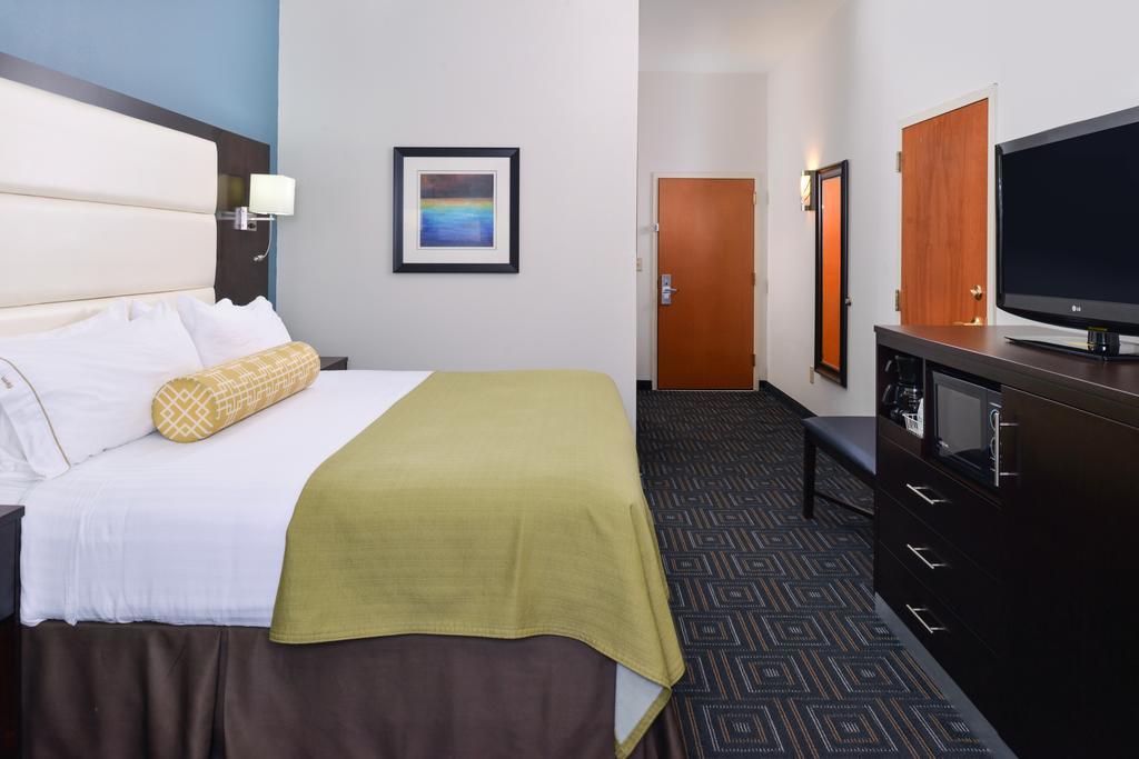 Baymont By Wyndham Bessemer Exterior foto