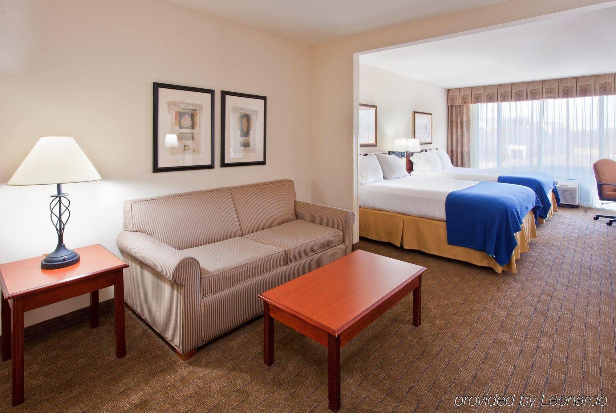 Baymont By Wyndham Bessemer Exterior foto